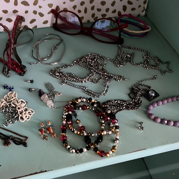 Jewelry bundle sale - Picture 4 of 5